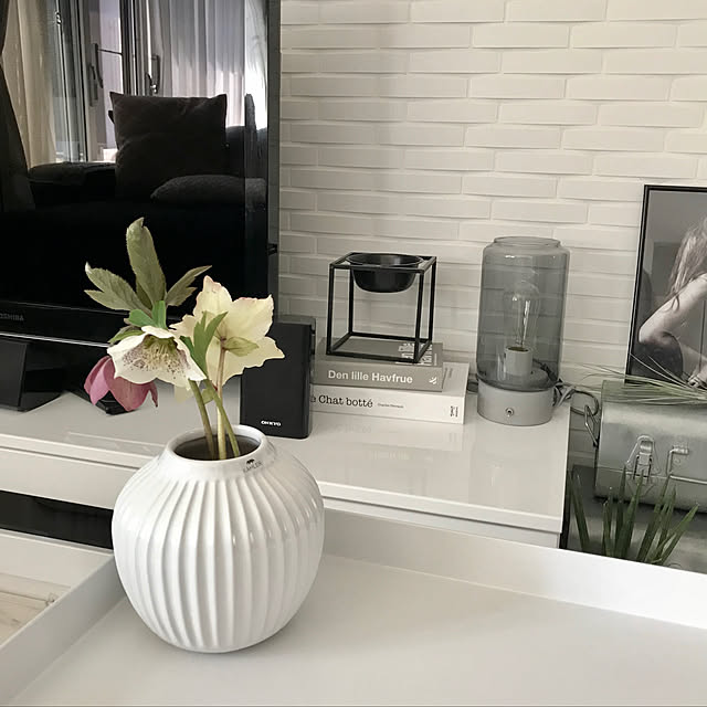 Kahler ケーラー ハンマースホイ フラワーベース Sサイズ ホワイト 花瓶 陶器 日本正規代理店品のレビュー クチコミとして参考になる投稿93枚 Roomclip ルームクリップ