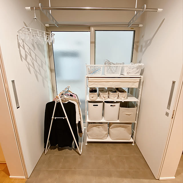 室内物干し おしゃれ 物干し 室内 スタンド 物干しスタンド アイリスオーヤマ 部屋干し コンパクト 一人暮らし ナチュラル物干し ロータイプ Nrmh 770b 超特価sale開催