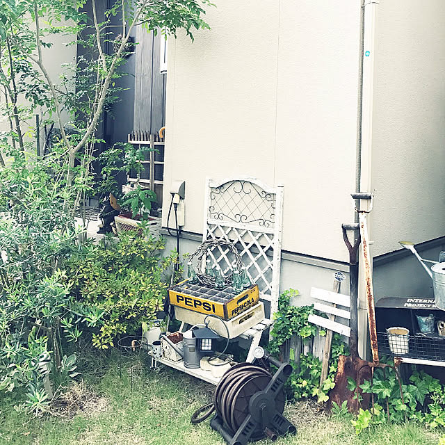 タカギ タフブラウン m ホースリール R2tbr 送料無料 園芸 ガーデン ガーデニング 散水 水撒き 水まき 水やり 庭 洗車 掃除 ホース おしゃれ 家庭菜園 ベランダ プランター 花壇 Takagi 安心の2年間保証 のレビュー クチコミとして参考になる投稿19枚