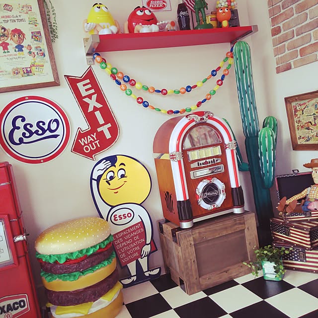 【写真付きレビュー】ESSO★エッソのロゴマーク★ラウンドタイプ(円形)★アメリカンブリキ看板の通販商品&口コミ情報 RoomClipショッピング