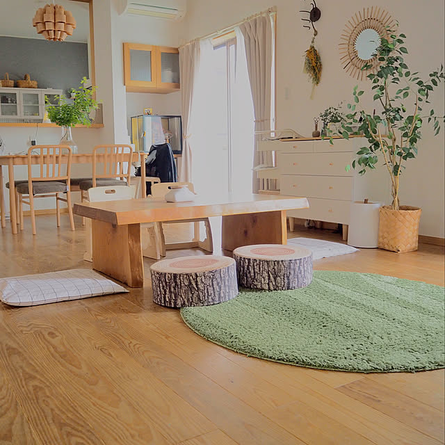 写真付きレビュー ニトリ アクセント円形ラグ Sシャギーgr 直径130 の通販商品 口コミ情報 Roomclipショッピング