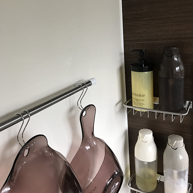 写真付きレビュー ディスペンサー Plys プリス リキッドタイプ シャンプーボトル ディスペンサー シャンプー 詰め替えボトル バスボトル ソープ ボトル 詰め替え用 ローションボトル おしゃれ ソープ シンプル バスグッズ あす楽 の通販商品 口コミ情報