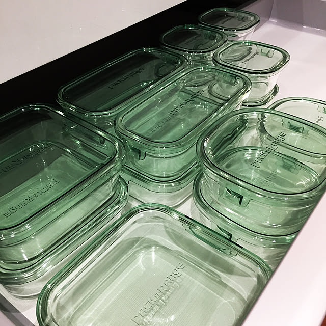 Iwaki 保存容器 ホワイト7点 セット 耐熱ガラス 少し透け感のある白です パック レンジ イワキ 冷凍 からフタを取って オーブン まで 対応 人気 おしゃれ 安い かわいい 作り置き 調理のレビュー クチコミとして参考になる投稿3枚 Roomclip Item