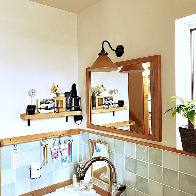 洗面鏡 化粧鏡 トイレ鏡 浴室鏡 クリスタルミラーシリーズ（四角形）：クリアーミラー（通常の鏡）デラックスカットタイプ 壁掛け鏡 ウォールミラー 姿見  浴室、浴槽、洗面所
