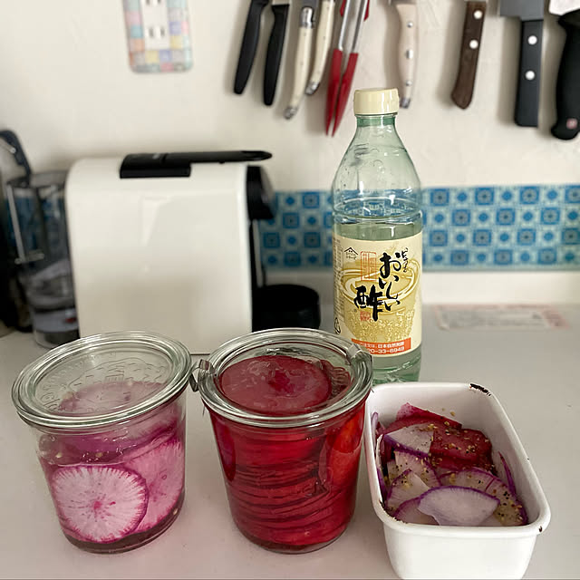 写真付きレビュー】お酢 おいしい酢 900ml 12本 レシピ本プレゼント! みかん果実酢配合 飲んでおいしい 料理にべんりで酢のもの簡単 楽天グルメ大賞 ランキング1位 モンド金賞 飲む酢 飲むお酢 美味しい酢 酢 1日10,000本以上売れる みかん酢 蜜柑酢 健康 漬物 ... 写真付きレビュー】お酢 おいしい酢 900ml 12本 レシピ本プレゼント! みかん果実酢配合 飲んでおいしい 料理にべんりで酢のもの簡単 楽天グルメ大賞 ランキング1位 モンド金賞 飲む酢 飲むお酢 美味しい酢 酢 1日10,000本以上売れる みかん酢 蜜柑酢 健康 漬物 ...
