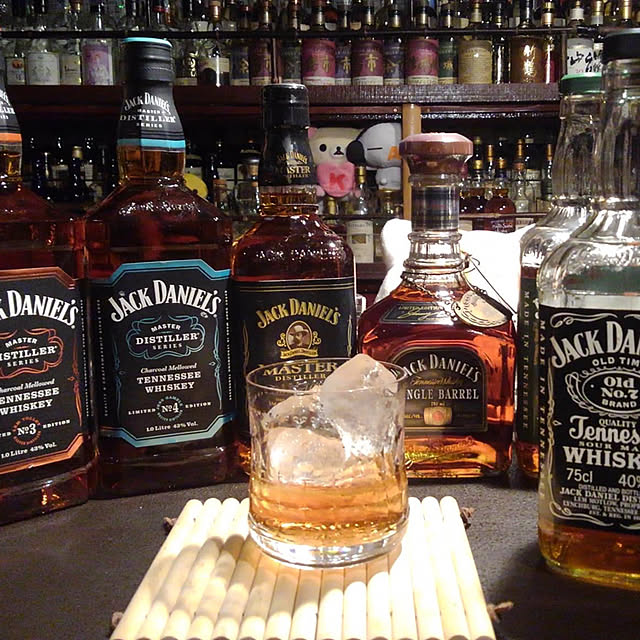 ジャック ダニエル シングル バレル 750ml 50度 箱付 100プルーフ テネシーウイスキー Jack Daniel Tennessee Whiskey Kawahcのレビュー クチコミとして参考になる投稿1枚 Roomclip Item