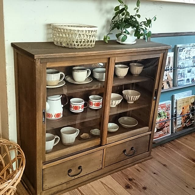 棚/食器棚/昭和レトロ/家具はお義父さんがDIY!/器/カウンター下&hellip;などのインテリア実例 20151105 145349