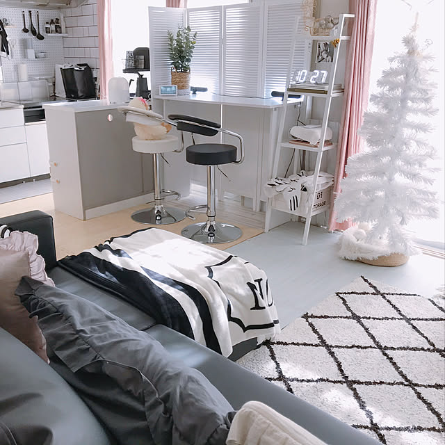 デジタル時計 おしゃれ 置き時計 デジタルクロック 置時計 掛け時計 3d 立体 卓上 時計 目覚まし時計 デジタル クロック アラーム アラームクロック かわいい 北欧 デザイン ホワイト 白 Led 光る シンプル インテリア リビング ギフト 送料無料 のレビュー クチコミ