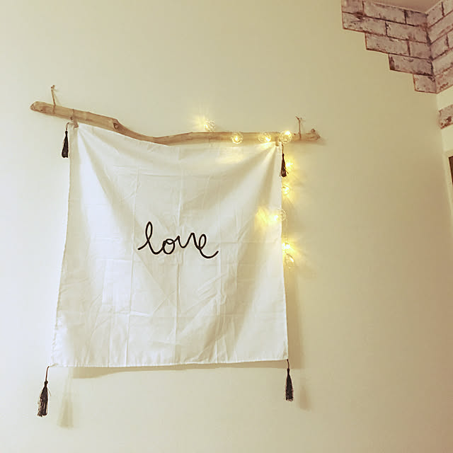 ファブリック ポスター タペストリー かわいい おしゃれ オシャレ 韓国 ウォール フラッグ 布 インスタ映え インテリア アイテム シンプル 絵 モノクロ ガーランドのレビュー クチコミとして参考になる投稿1枚 ファブリック ポスター タペストリー かわいい おしゃれ オシャレ 韓国 ウォール フラッグ 布 インスタ映え インテリア アイテム シンプル 絵 モノクロ ガーランドのレビュー クチコミとして参考になる投稿1枚