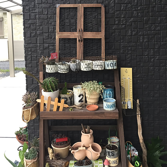 人気のスペイン鉢 植木鉢 ローザ 13cm スペイン製 テラコッタ かわいい素焼き鉢 陶器鉢 園芸 ガーデニング プランター Spanish Terracotta のレビュー クチコミとして参考になる投稿6枚 Roomclip ルームクリップ