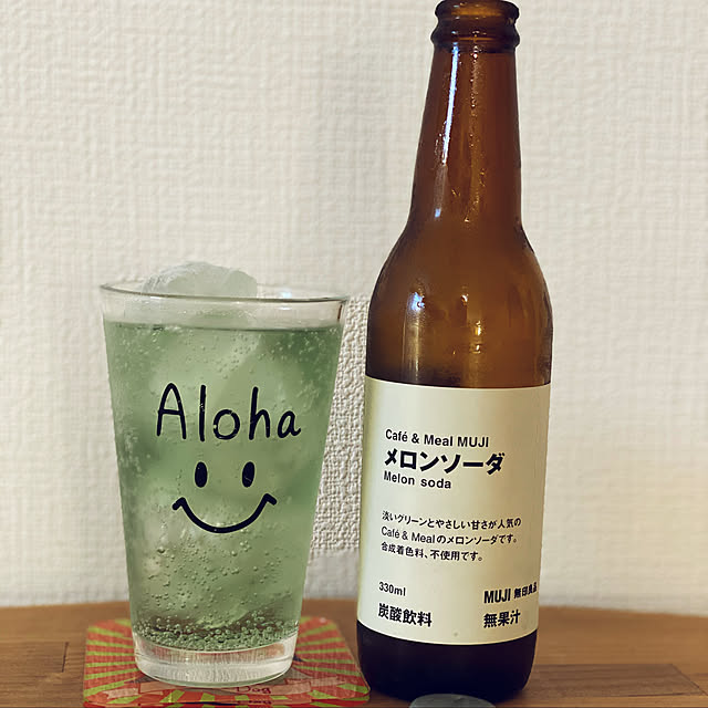 写真付きレビュー 無印良品 Cafe Mealmuji メロンソーダ 330ml 良品計画の通販商品 口コミ情報 Roomclipショッピング