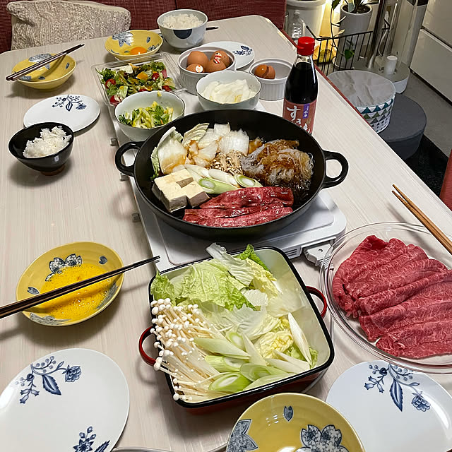 冬季限定 ホーローコンテナーレッド L ふた付き オーブン調理 大皿料理 ケーキ型としても活躍 調理もできる ホーロー容器 保存容器 キャニスター 耐熱 グラタン皿 クリスマス ギフト 実用的のレビュー クチコミとして参考になる投稿2枚