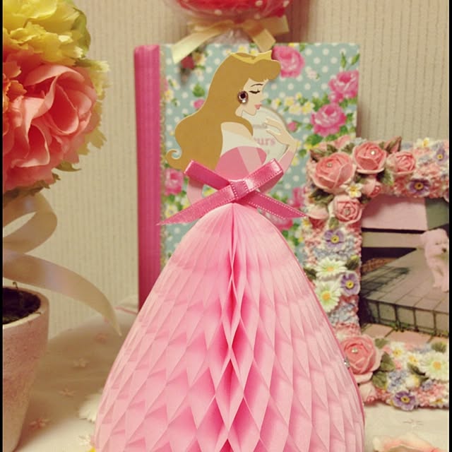 ディズニーハニカム多目的カード プリンセスオーロラ 眠れる森の美女 ハニカムは180度開きます Hc 立てて飾れます お誕生祝い グリーティングカード Apj アートプリントジャパンのレビュー クチコミとして参考になる投稿1枚 Roomclip Item