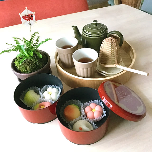 Lesige 木製 トレー お盆 漆塗り ランチトレー カフェトレー 業務用 サービストレー 取っ手付き 接客トレイ アカシアプレート ウッドプレート S 丸型 のレビュー クチコミとして参考になる投稿12枚 Roomclip ルームクリップ