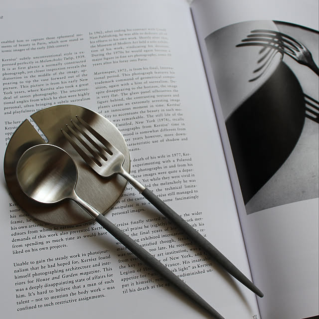 カンダ ゆうパケット便可能 18 8 スマートカトラリーレスト ラウンド つや消し仕上 日本製 国産品 新潟県燕市 ステンレス シンプル おしゃれ 高品質 普段使い 家庭用 スタイリッシュ パーティー おもてなし ゲスト カフェ 業務用 食洗機対応 ナイフレスト フォー