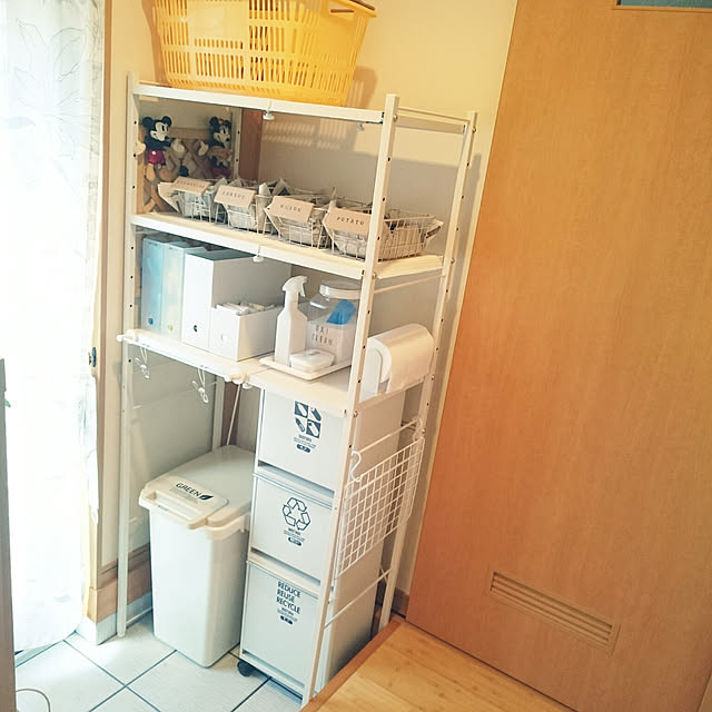 ゴミ箱上ラック レンジ台 幅50 79 5 奥行42 高さ170 Cm 幅伸縮 Rpe 3 ホワイト ブラック ゴミ箱 上 ラック 冷蔵庫 冷蔵庫上 キッチンラック ラック キッチンすっきりラック 白 黒 山善 Yamazen 送料無料 のレビュー クチコミとして参考になる投稿422枚 Roomclip