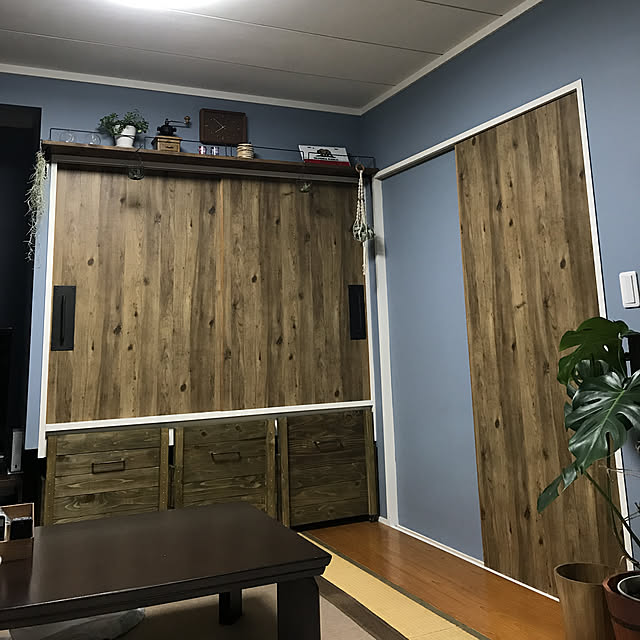 壁紙 のり付き 木目 ヴィンテージ クロス おしゃれ 壁紙 1m単位 男前 ビンテージパイン 壁紙張り替え Diy リフォーム 国産壁紙 生のり付き Slw 2723のレビュー クチコミとして参考になる投稿10枚