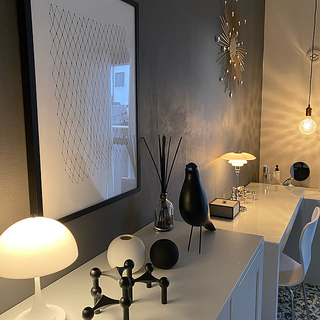 Cooee Design 花瓶 ボール フラワーベース 8cm ブラック 黒 おしゃれ 陶器 一輪挿し 北欧 モダン Nest クーイー クーイーデザイン スウェーデンのレビュー クチコミとして参考になる投稿97枚 Roomclip ルームクリップ