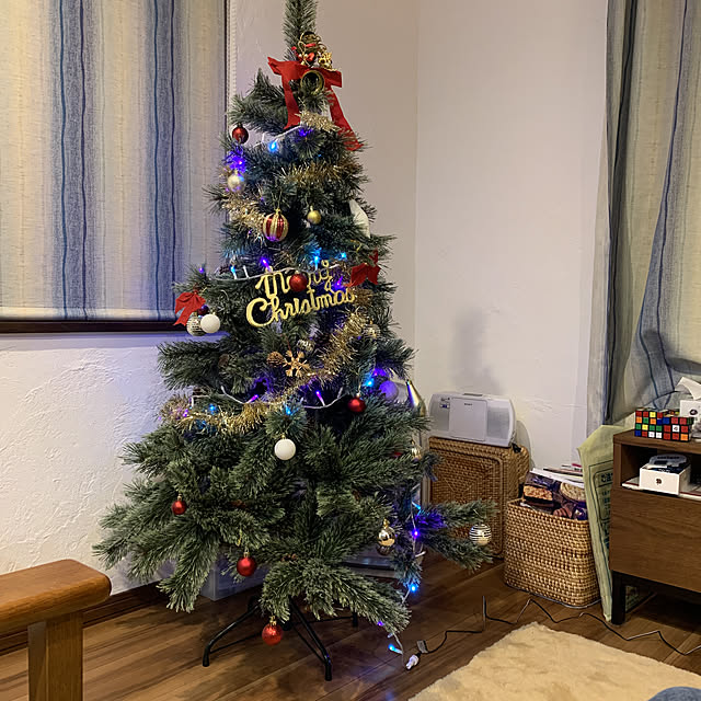 市場 クリスマスツリー 北欧 雪化粧 おしゃれ 180cm お土産・買い物 クリスマスツリー 180cmおしゃれ 雪化粧 オーナメント無し飾り 松ぼっくり付 その他