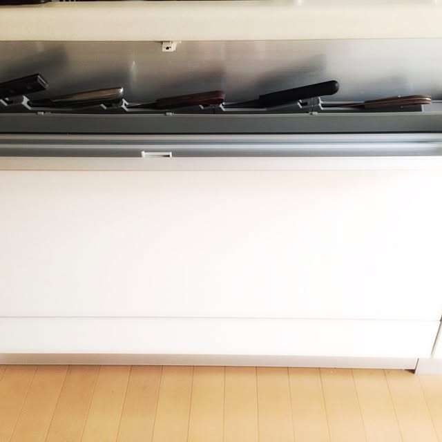 包丁収納アイデアを厳選 引き出しにしまう方法や Diy Ikeaの包丁スタンドなどの実例を集めました Roomclip ルームクリップ