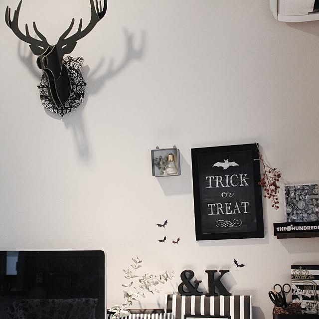 机 Ikea ハロウィン ハンティングトロフィー セリア などのインテリア実例 15 09 28 14 25 32 Roomclip ルームクリップ