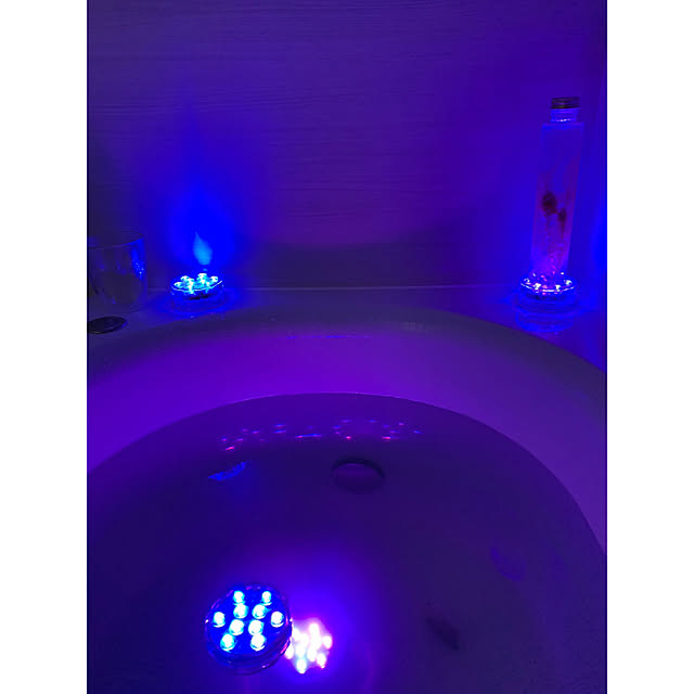 写真付きレビュー Kohree Led潜水ライト 4点セット Rgb リモコン付 電池式 Ip68防水 バスライト 水槽照明 イルミネーション お風呂 1年安心サービスの通販商品 口コミ情報 Roomclipショッピング