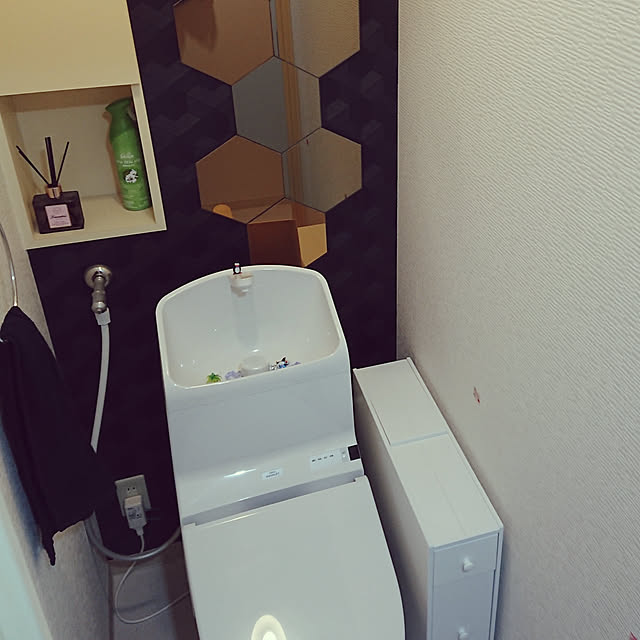 トイレラック 狭いトイレで座ったままペーパー交換可 幅14 7cm 薄型 トイレラック 15ロール収納 スリム 収納家具 スリムトイレラック トイレットペーパー ホワイト トイレ 収納 トイレブラシ おしゃれ Inte D05 新生活 イエナカのレビュー クチコミとして参考になる