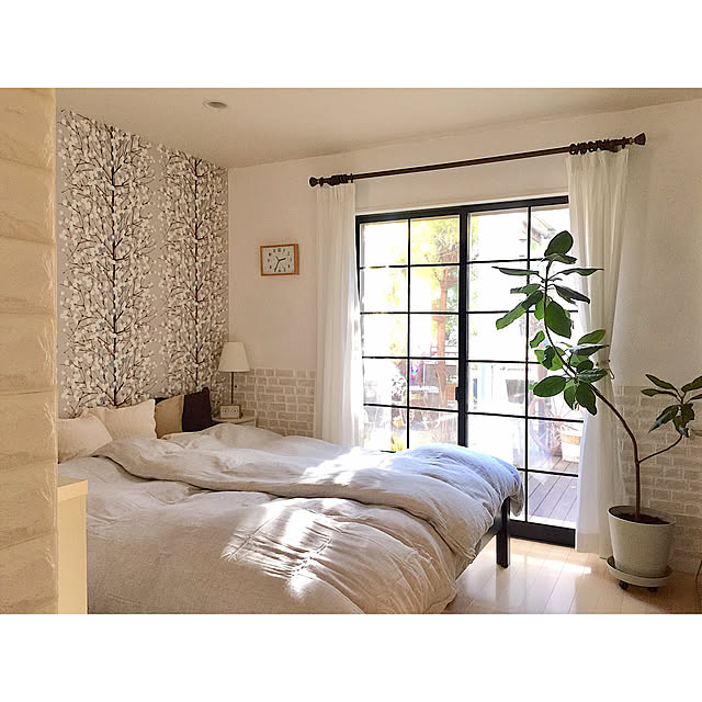 写真付きレビュー ニトリ 水貼りuvカット窓フィルム Si 90x90 の通販商品 口コミ情報 Roomclipショッピング