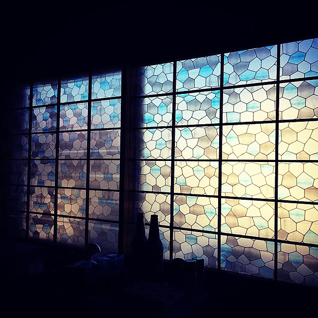 窓ガラス フィルム 窓 目隠し シート ステンドグラス シート ガラス フィルム ガラスシート 窓シート 窓ガラスフィルム 日よけ レトロ アンティーク はがせる ステンドガラス パネル タイル シール おしゃれ ウィンドウフィルム 浴室 シティーライト Cszのレビュー