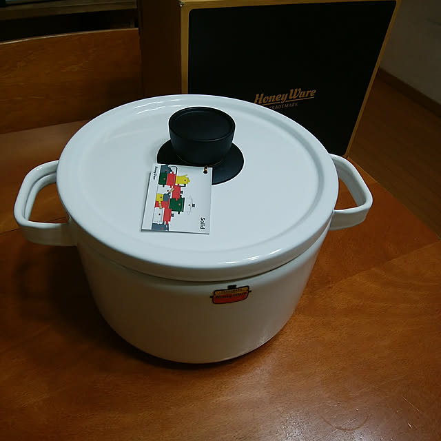 写真付きレビュー】当店限定色!富士ホーロー 両手鍋 ih・ガス対応 深型 22cm ソリッド ディープキャセロール ホーロー 鍋 ライトグレー レッド ホワイト スモークブルー パスタ鍋 カレー鍋 寸胴鍋 SD-22DWの通販商品口コミ情報 | RoomClipショッピング 写真付きレビュー】当店限定色!富士ホーロー 両手鍋 ih・ガス対応 深型 22cm ソリッド ディープキャセロール ホーロー 鍋 ライトグレー レッド ホワイト スモークブルー パスタ鍋 カレー鍋 寸胴鍋 SD-22DWの通販商品口コミ情報 | RoomClipショッピング