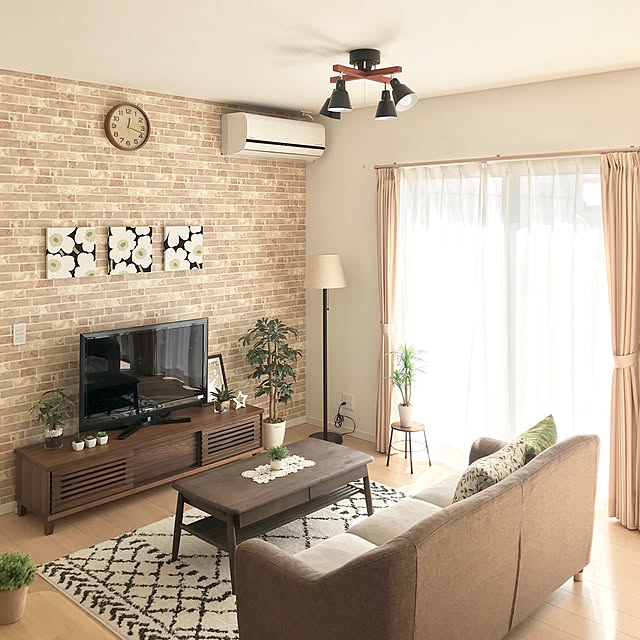 シーリングライト 照明 おしゃれ 照明器具 ライト リビング キッチン 間接照明 北欧 スポットライト Led 対応 かわいい 6畳 8畳 天井照明 リビング用 居間用 ダイニング用 食卓用 白 ホワイト 子供部屋 モダン 4灯シーリングライト Manis マニス のレビュー クチコミ