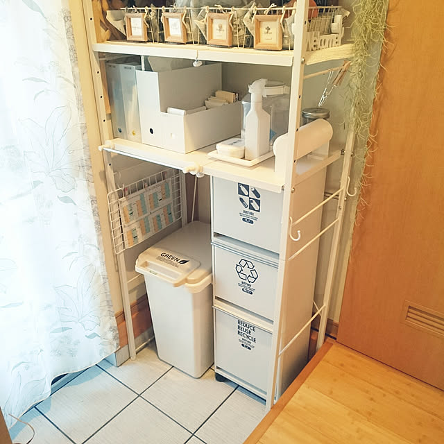 ゴミ箱上ラック レンジ台 幅50 79 5 奥行42 高さ170 Cm 幅伸縮 Rpe 3 ホワイト ブラック ゴミ箱 上 ラック 冷蔵庫 冷蔵庫上 キッチンラック ラック キッチンすっきりラック 白 黒 山善 Yamazen 送料無料 のレビュー クチコミとして参考になる投稿422枚 Roomclip