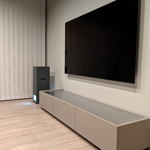テレビ台 テレビボード 180cm ステンレス ステンレス天板 グレー 収納棚 リビング 収納 パソコン台 テレビラック オーディオラック レザー風 おしゃれ シック かっこいい 収納 テレワーク 半完成品 新生活のレビュー クチコミとして参考になる投稿2枚 テレビ台 テレビボード 180cm ステンレス ステンレス天板 グレー 収納棚 リビング 収納 パソコン台 テレビラック オーディオラック レザー風 おしゃれ シック かっこいい 収納 テレワーク 半完成品 新生活のレビュー クチコミとして参考になる投稿2枚