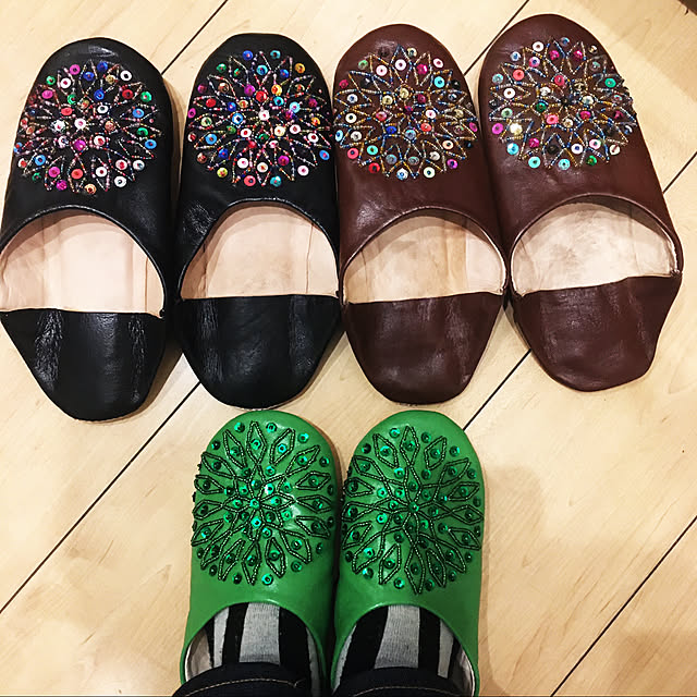 写真付きレビュー】わけあり モロッコ製 バブーシュ スリッパ レディース かわいい 無地 スパンコール ビーズ カラフル 飾り オシャレ 本革 インテリア サンダル オフィス 学校 参観会 雑貨 アジアの通販商品口コミ情報 | RoomClipショッピング 写真付きレビュー】わけあり モロッコ製 バブーシュ スリッパ レディース かわいい 無地 スパンコール ビーズ カラフル 飾り オシャレ 本革 インテリア サンダル オフィス 学校 参観会 雑貨 アジアの通販商品口コミ情報 | RoomClipショッピング