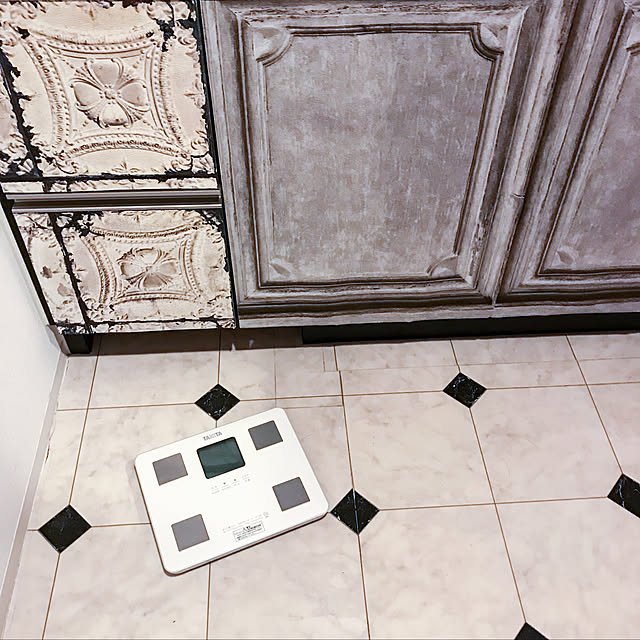 輸入壁紙の切り売り 幅53cm 1m単位で切売 Rasch ラッシュ Crispy Paper 国内在庫 のレビュー クチコミとして参考になる投稿10枚 Roomclip ルームクリップ