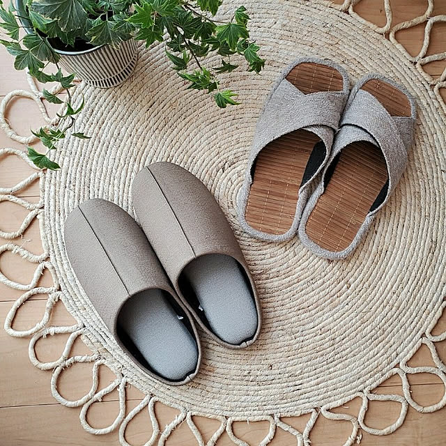 写真付きレビュー Keyuca公式店 ケユカ チャールズ お手入れかんたんマーニー ブラウン スリッパ 部屋履き 室内履き 滑り止め付き 前詰まり 無地 シンプル おしゃれ 来客用 室内用 ルームスリッパ ルームシューズ レディース メンズ オフィス 室内 冬 合皮 合成皮革