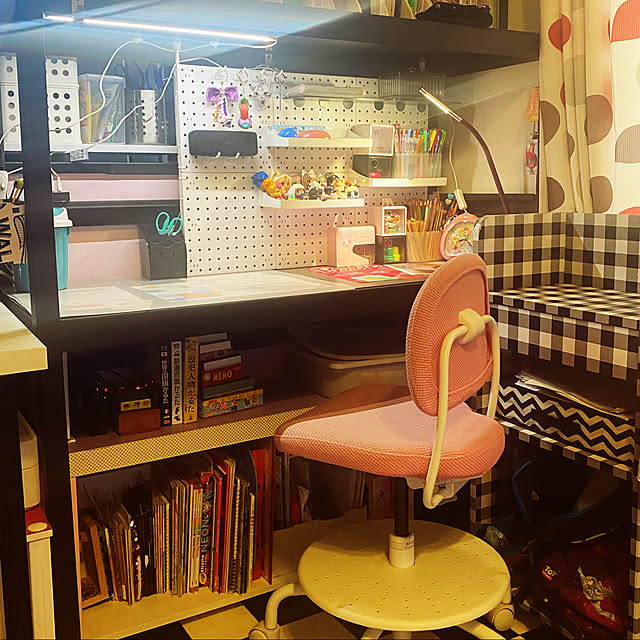 写真付きレビュー Ikea イケア 子ども用デスクチェア ライトピンク 学習椅子 N Vimund ヴィムンド 子供部屋用インテリア イス 学習チェア おしゃれ シンプル 北欧 かわいい ベビー 家具の通販商品 口コミ情報 Roomclipショッピング