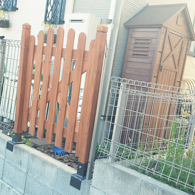 写真付きレビュー 木製ゲートポスト金具セット Gas 910 アイリスオーヤマ ラティス 玄関 仕切り ゲート 木製 ゲート パーテーション ガーデニング 庭園 Diy ガーデン 扉 防犯 防腐 防カビ 丈夫 おしゃれ ナチュラル 天然木 の通販商品 口コミ情報 Roomclipショッピング