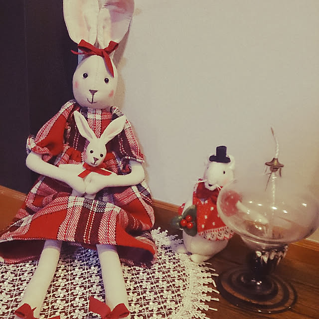 【写真付きレビュー】ウサギちゃん（ぬいぐるみ）約68x10cm チェック柄のドレスを着たキュートなウサギちゃん【ゆうパケット選択不可】の通販