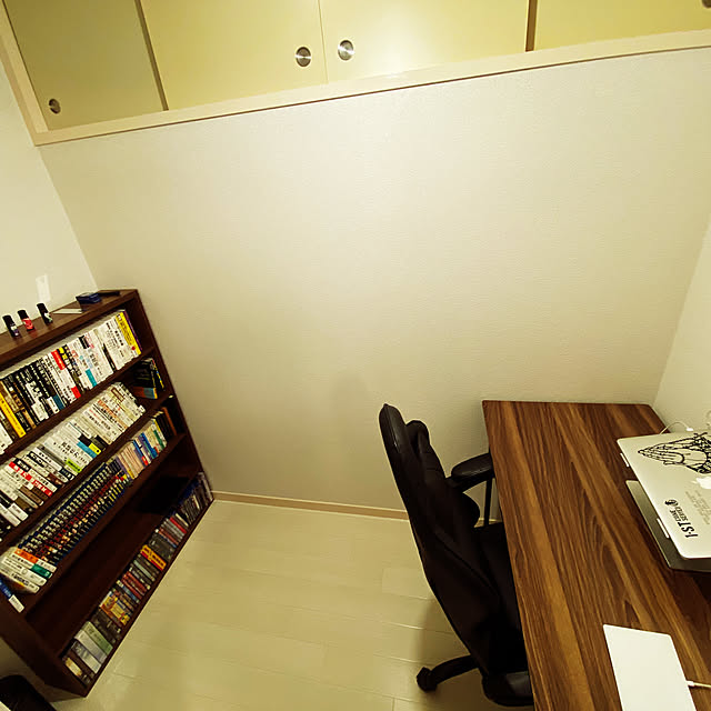 パソコンデスク 省スペース ハイタイプ 木製 幅80 奥行60cm オフィスデスク おしゃれ 書斎デスク 学習机 勉強机 学習デスク Desk ワークデスク パソコン机 机のレビュー クチコミとして参考になる投稿2枚