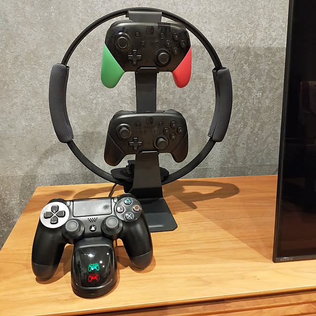 Beboncool Ps4 コントローラー 充電スタンド Ps4 コントローラー 充電器 プレイステーション4 充電 スタンド Ps4コントローラー充電器 周辺機器 2台同時充電可能 収納 充電台 1年保証のレビュー クチコミとして参考になる投稿1枚