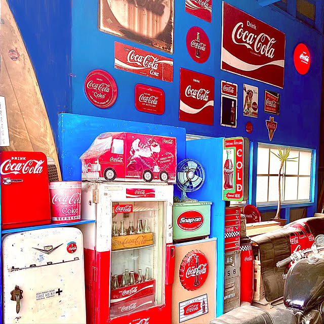 写真付きレビュー コカ コーラ ティントレイ レッドラベル コカコーラグッズ 雑貨 グッズ ブランド Coca Cola アメリカ雑貨 アメリカン雑貨 コーラ 置物 インテリア おしゃれ 人気 小物 生活雑貨 こだわり派が夢中になる 人気のアメリカ雑貨屋の通販商品 口コミ