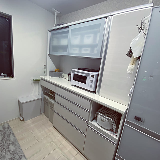 かか】ニトリ チェルシー 食器棚 キッチンボード 白 ホワイト かか