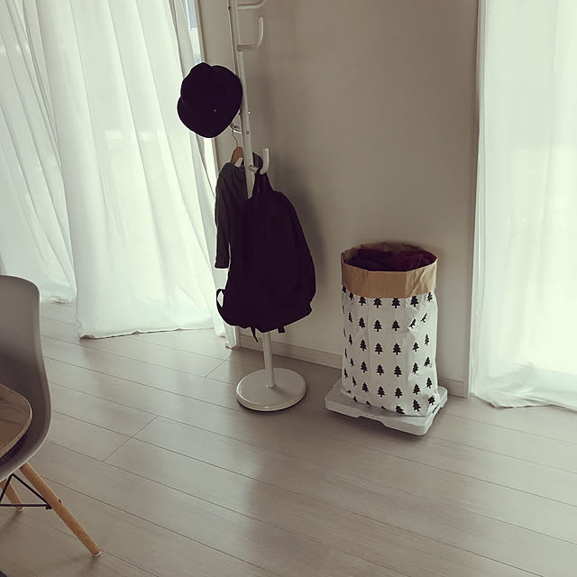 山善 ポールハンガー おしゃれ ハンガーラック スリム コートハンガー コート掛け 収納 パイプハンガーラック スチール製のレビュー 口コミとして参考になる投稿7枚