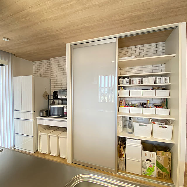 レンジ上 ラック おしゃれ 伸縮 キッチンラック レンジラック レンジ台 収納棚 キッチン 収納 キッチン用品 トースターラック トースター上 棚 Rack 白 ホワイト 伸縮キッチンラック Reole レオール 1段タイプ ホワイト ブラックのレビュー クチコミとして参考になる