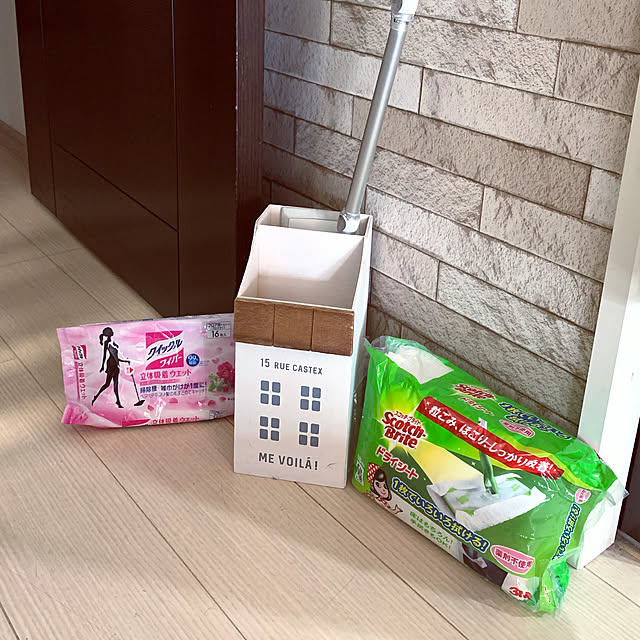 写真付きレビュー 3m スリーエム スコッチブライト ドライシート 72枚入 18枚 4パック Scotch ワイパー フロア用 スリーエム リビング フローリング 掃除 用品 各社共通 コストコ 5745の通販商品 口コミ情報 Roomclipショッピング