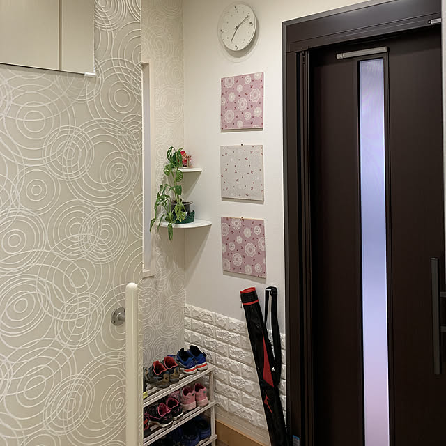 壁/天井/クッションレンガシート/ドンキの棚/子供靴置き場/観葉植物/シーサー&hellip;などのインテリア実例 20190124 0716