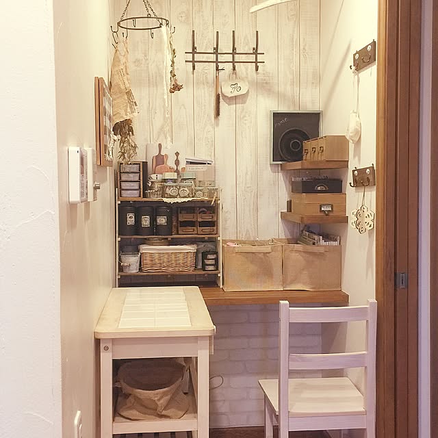 壁紙 レンガ のりなし 白やベージュ系の 明るめレンガ 全12柄から選べる 1m単位 切り売り ナチュラルな国産壁紙 石目調 おしゃれ クロス リフォーム ホワイト 壁紙屋本舗のレビュー クチコミとして参考になる投稿496枚 Roomclip ルームクリップ