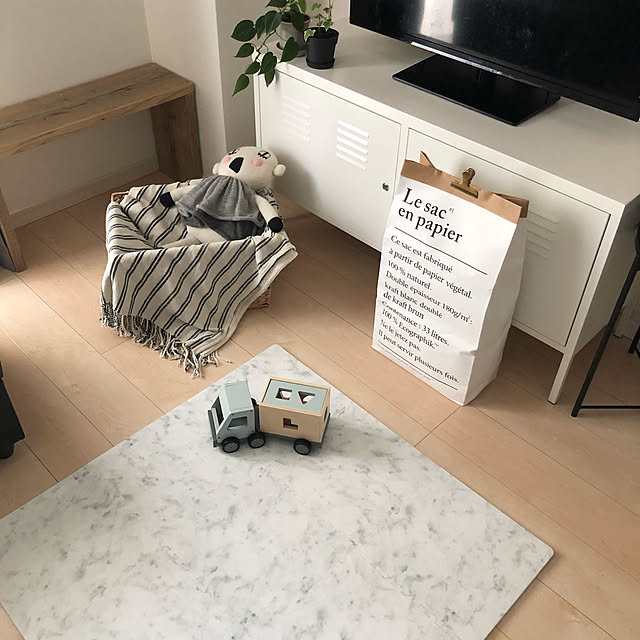 ニトリ フチ付大理石柄ジョイントマット Dマーブル 9p のレビュー 口コミとして参考になる投稿9枚 Roomclip ルームクリップ