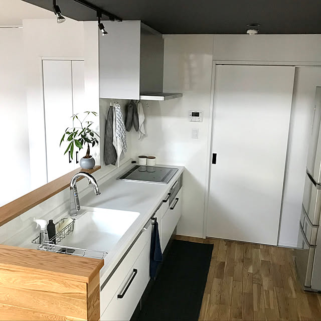 Offクーポン配布中 キッチンマット 240cm 240 洗える キルト ラグ マット カーペット ラグマット すべり止め キルティング 北欧 西海岸 メンズライク おしゃれ デニム 綿 無地 シンプル キッチン 滑り止め デニムデザインキッチンマット 45 240cmのレビュー